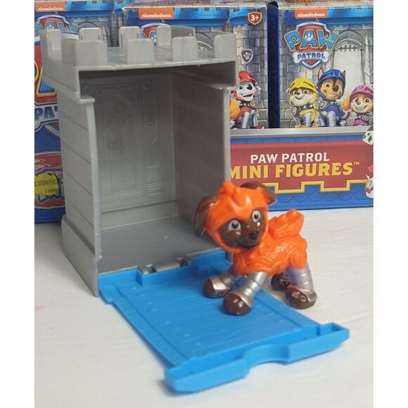 Paw Patrol Rescue Knight Zuma Mini Figure & Castle Mystery Box New - Picture 2 of 10